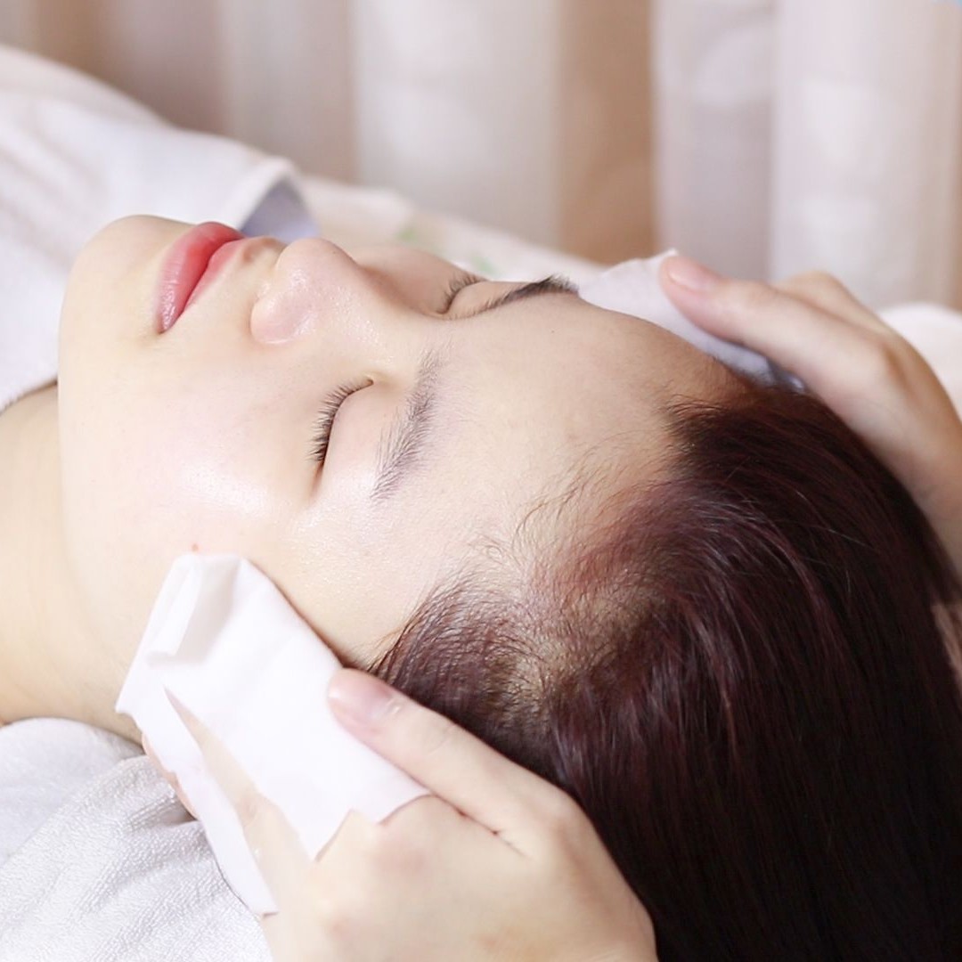 Bước 2 - chuẩn bị làm sạch da